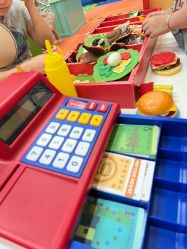 -莫莉幻想儿童乐园(武汉经开永旺店)