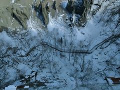 -峡谷浮石林景区