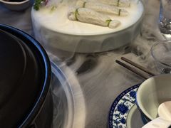 -大匠工房古船木艺术餐厅·猪肚鸡专门店(长白仙岛店)