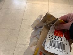 -麦当劳(展览馆店)