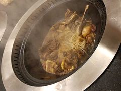 -锅老头海鲜铁锅炖