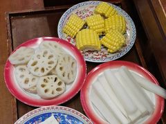 -沸炉重庆老火锅(军事博物馆店)