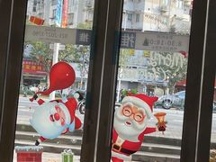 -茂菊口腔连锁(浦东南路店)