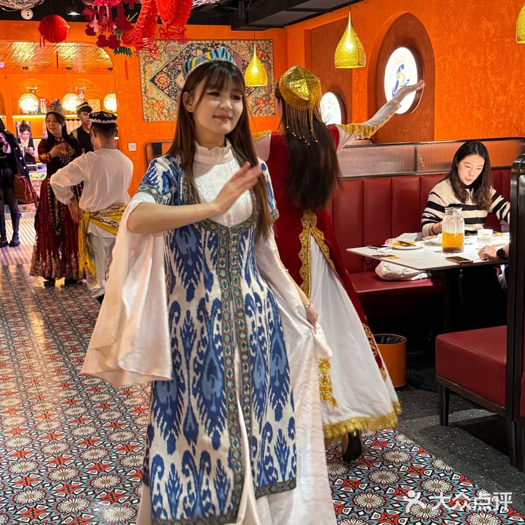 谁还没吃过黑松露毡房胡尔达克