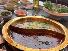 -小天鹅火锅·一线江景洪鼎旗舰店(洪崖洞店)