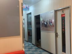 -柏斯音乐艺术中心·钢琴·吉他(上音店)