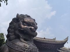-峨眉山报国寺