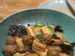 陕西烧三鲜-三姐妹餐厅(曲江店)