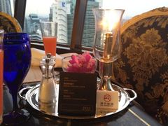 iphone_upload_pic-广州花园酒店-凌璇阁360度高空海鲜自助餐CAROUSEL