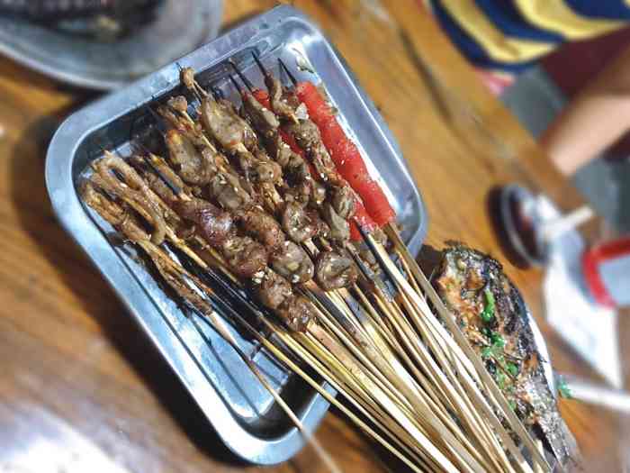 阿亮烧烤-"原来家楼下的烧烤还蛮好吃诶「锡纸日本豆.