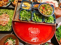 -楠小云·云南鲜牛野生菌自助火锅(九眼桥店)