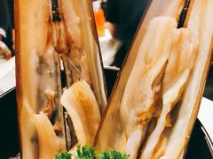 -鲜入围煮花胶鸡海鲜火锅