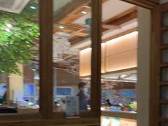 -蜜桃餐厅·伴山(湖滨商业街店)