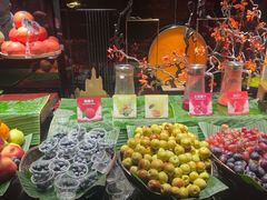 -雍容荟帝王蟹活龙虾展台自助(IFS黑金店)