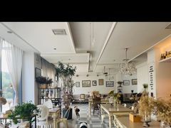 -MOMENT湖景餐厅(解放路店)