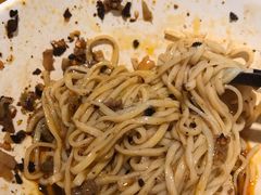 -呼啦面馆·头牌豌杂面(爱琴海店)