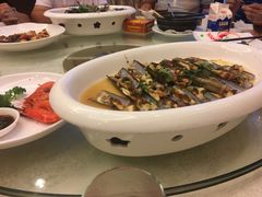 -东豪园林海鲜酒家(南港路辅路店)