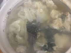-小许三鲜砂锅馄饨店(家多乐烟酒店)