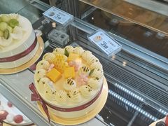 -花花卷卷·鲜食蛋糕(静安久光百货店)