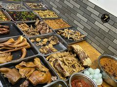 -雷祖芳老妈蹄花店