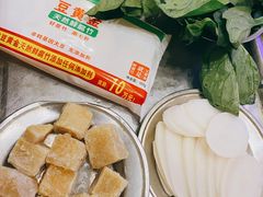 -月圆火锅(宁海东路二店)