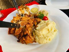 -申德勒加油站餐厅(三里屯北小街店)