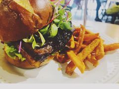 -HELLO 27 意面·沙拉·帕尼尼