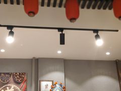 -爆炸头阿姨小四川正宗川味小吃(无任何分店)