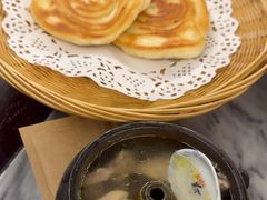 -蔼若春.传承三十年云南菜(金碧公园店)