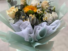 -花冠鲜花(勿忘我花店)