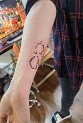 -木子·纹身店TATTOO穿孔·洗纹身