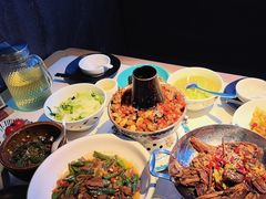 -湘鼎盛·大厨鲜炒湖南味(高新银泰店)