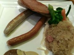 -LENBACH兰巴赫西餐啤酒坊(大连星海广场店)