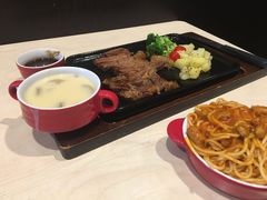 鸡茸蘑菇汤-必胜客(华南摩尔店)