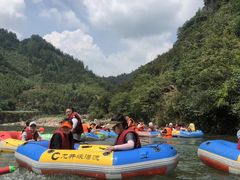 -龙井峡漂流