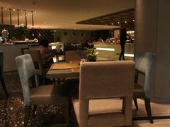 -上海滴水湖皇冠假日酒店