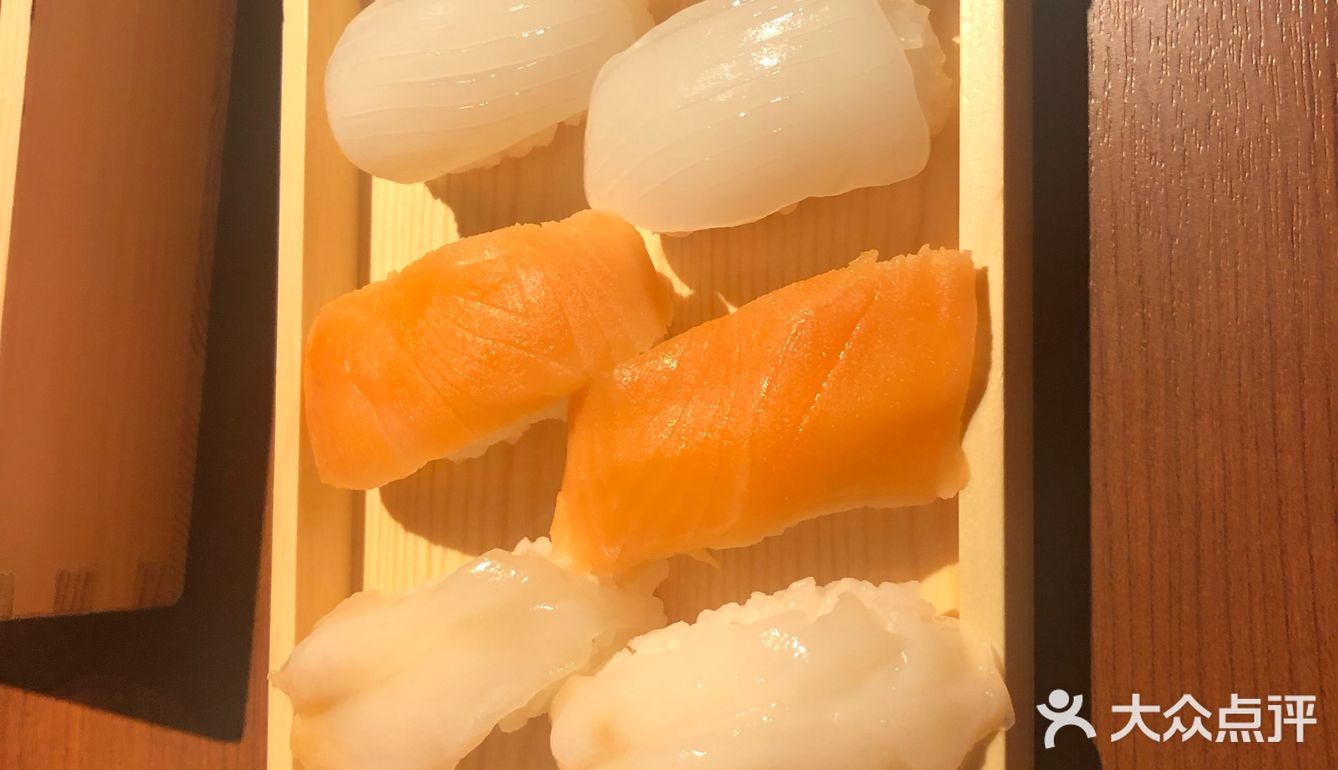 选了这家和牛自助。环境很好交通方便