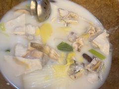 -滇香肴·云南菜蒸汽石锅鱼(云南北路店)