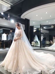 -艾米丽婚纱礼服