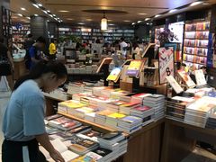 -新华书店(沙坪坝书城店)