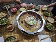 -正南齊北重庆老火锅(光华村直营店)