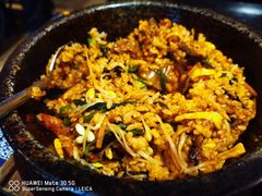 无敌澎湃石锅牛肉饭-木槿花韩式炭烤·熟成肉工坊(孙文东路店)