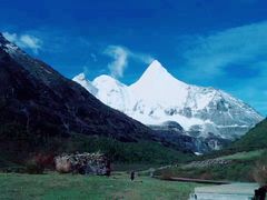 -贡嘎雪山
