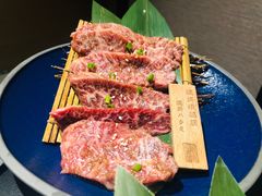 -山川小町·极番烧肉(新地假日广场店)
