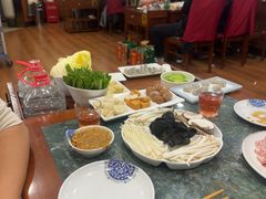 -楼外楼大刀肉传统火锅(西安大路店)