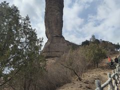 -磬锤峰森林公园