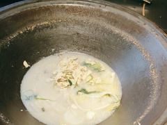 -陈大锅·岳阳鱼馆·地道岳阳菜(美食街店)