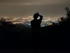 -鬼笑石后山停车场