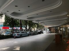 -深圳富苑皇冠假日套房酒店