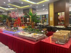 自助取餐区-东方豪景花园酒店·怡景旋转餐厅